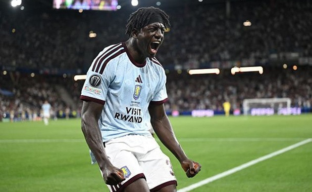 Tiền đạo 17 tuổi Brian Madjo xô đổ kỷ lục 30 năm tại Siêu cúp châu Âu trong màu áo Aston Villa