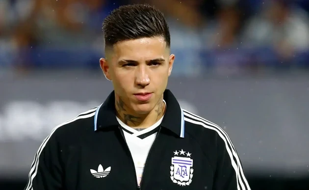 Chelsea phát tối hậu thư 120 triệu bảng buộc Man City quyết định thương vụ Enzo Fernandez