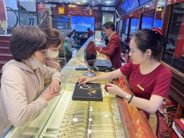 Cập nhật 09:06 sáng 14/08/2026: Giá vàng giảm 1 triệu đồng/lượng, riêng Bảo Tín Minh Châu đi ngang