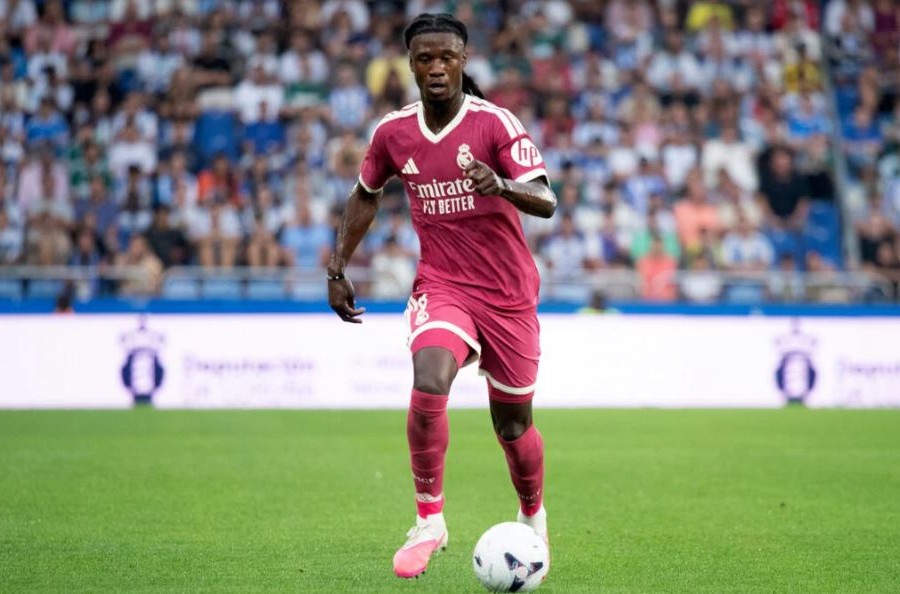Manchester United cần quyết đoán chiêu mộ Eduardo Camavinga sau màn trình diễn tại Real Madrid