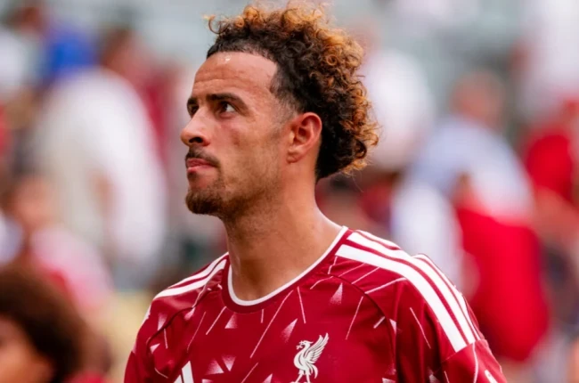 Liverpool sẵn sàng chia tay Curtis Jones với giá 35 triệu euro nhờ phương án thay thế nội bộ