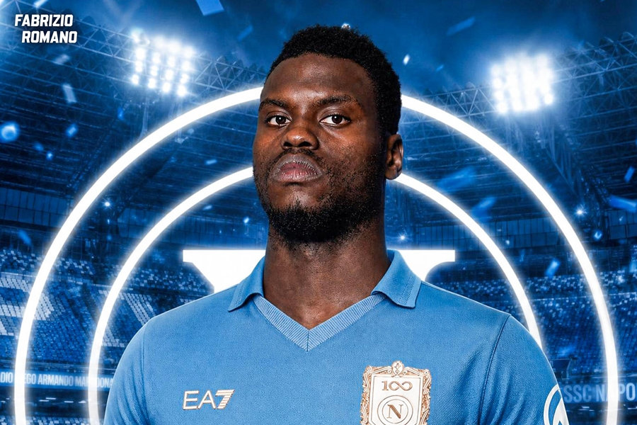 Napoli hoàn tất thỏa thuận mượn trung vệ Benoit Badiashile từ Chelsea kèm điều khoản mua đứt