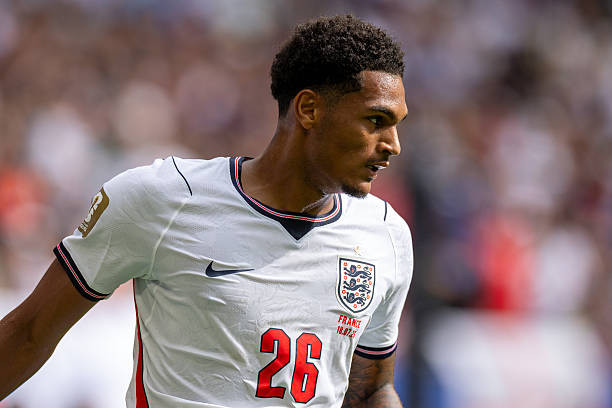 Arsenal nhắm mua Jarell Quansah giải bài toán thay William Saliba chấn thương ở World Cup