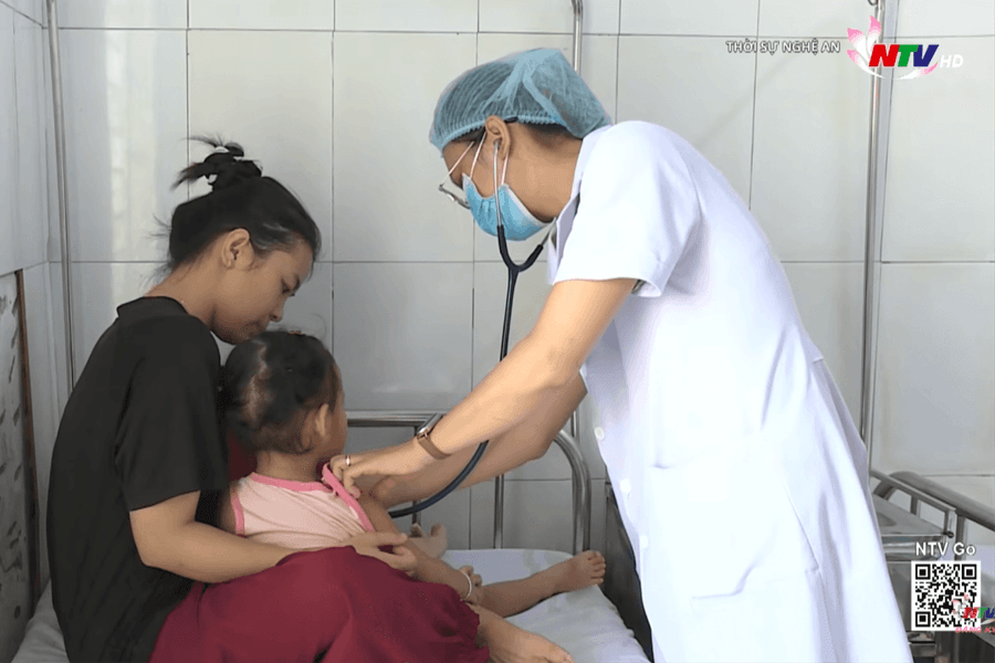 Cảnh giác với virus hợp bào hô hấp và adenovirus ở trẻ nhỏ