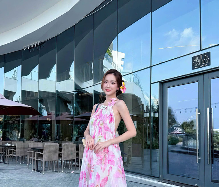 Bảo Ngọc cân nhắc tóc búi cao cho chung kết Miss World lần thứ 73 ngoài trời tại Khánh Hòa