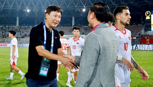Tuyển Việt Nam thắng Malaysia 2-0 tại bán kết ASEAN Cup 2026 nhưng HLV Kim Sang-sik chưa hài lòng