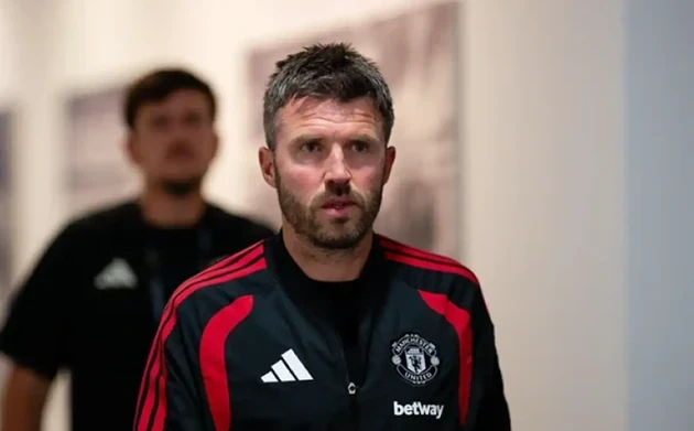 Lý do Manchester United quyết thắt lưng buộc bụng dù sở hữu 300 triệu bảng chuyển nhượng