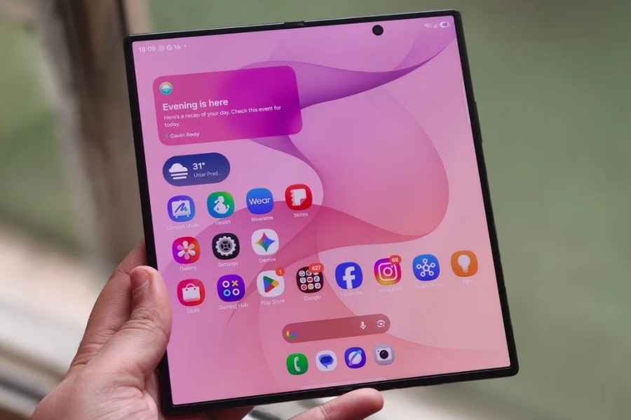 Giá thay màn hình gập Samsung Galaxy Z Fold8 Ultra chính thức chạm mức 16,3 triệu đồng