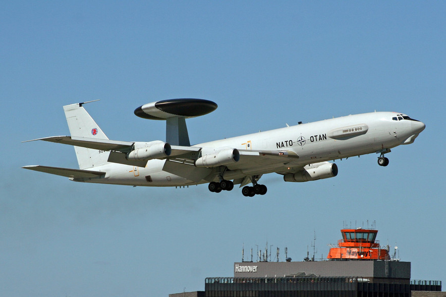 NATO tập trận áp sát Kaliningrad, Anh viện trợ 150.000 drone và Ấn Độ duyệt tàu ngầm Đức