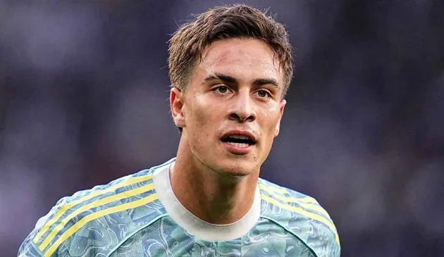 Arsenal sẵn sàng chi 86 triệu bảng chiêu mộ Kenan Yildiz sau khi vồ hụt Alvarez