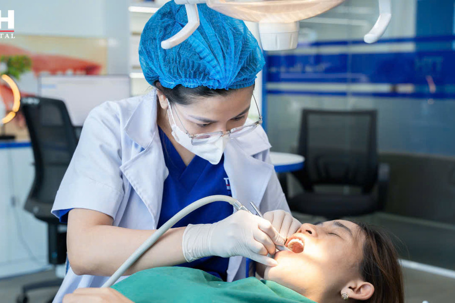 Bệnh viện Thái Thượng Hoàng: Siêu ưu đãi răng sứ lên đến 30% - Chỉ duy nhất trong tháng 8 này