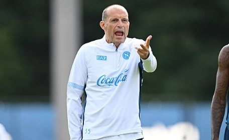 Max Allegri cùng Napoli khởi đầu kỷ nguyên mới trong chuyến làm khách trước Genoa tại Serie A