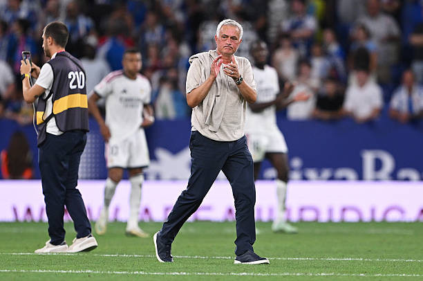 Real Madrid thắng kịch tính Espanyol 2-1: HLV Jose Mourinho thừa nhận đối thủ không đáng thua