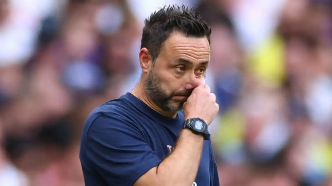 HLV Roberto De Zerbi xin lỗi cổ động viên Tottenham sau trận thua bạc nhược trước Brentford