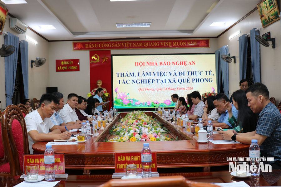 Hội Nhà báo Nghệ An đi thực tế tại xã Quế Phong