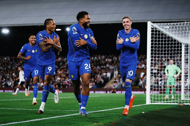 Chelsea thời Xabi Alonso: Hàng công thăng hoa rực rỡ và tử huyệt nơi khung gỗ Robert Sanchez