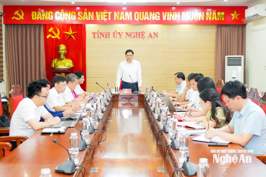 Ban Thường vụ Đảng ủy Các cơ quan Đảng tỉnh Nghệ An họp phiên thường kỳ tháng 8/2026