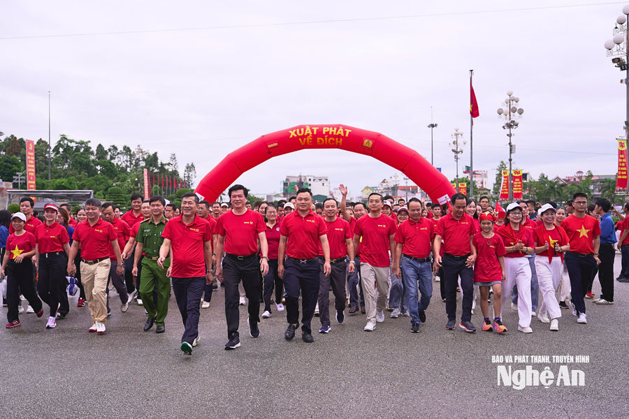 Nghệ An hòa nhịp "Cùng Việt Nam tiến bước 2026"