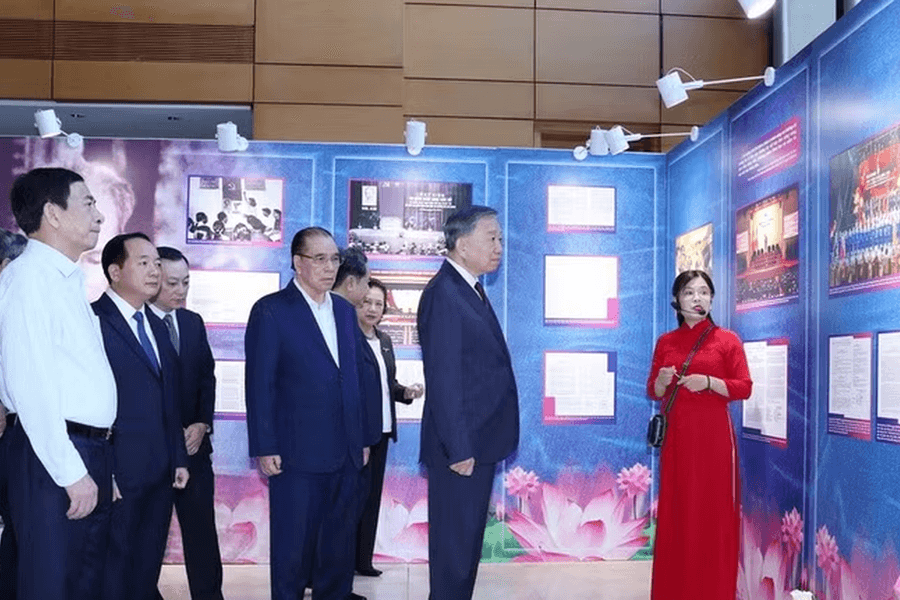 Tổng Bí thư, Chủ tịch nước Tô Lâm tham quan triển lãm “Những tấm gương bình dị mà cao quý”