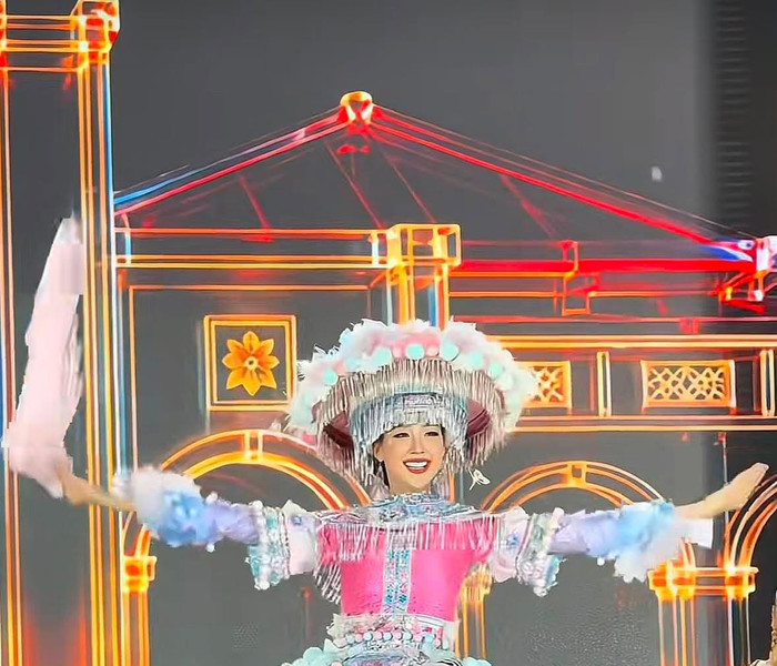 Hoa hậu Mai Phương liên tục gửi lời động viên ấm áp đến Bảo Ngọc tại đấu trường Miss World