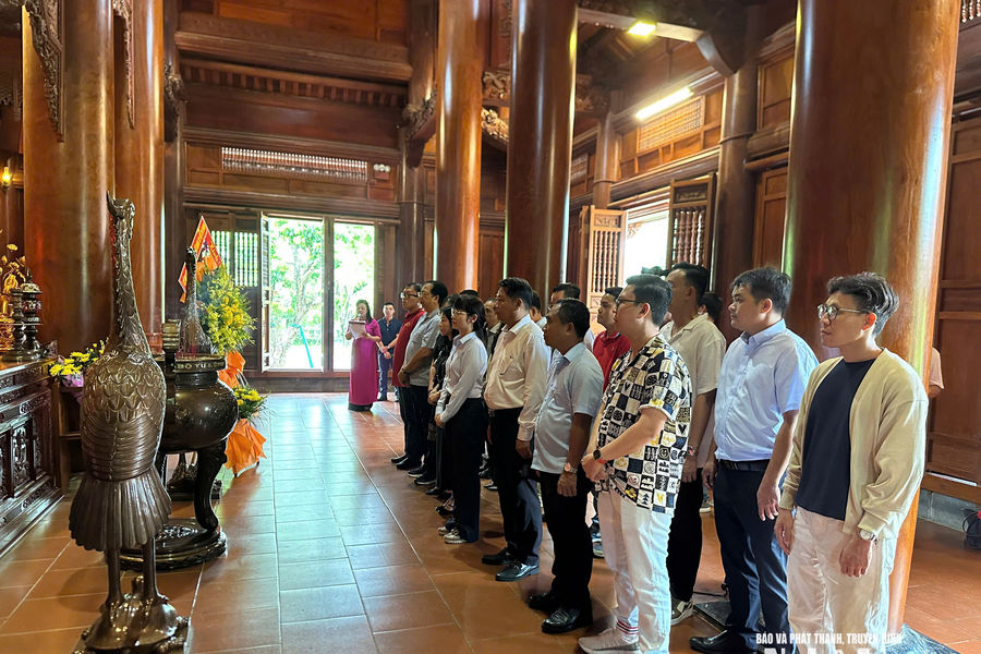 Nghệ An đón đoàn khảo sát du lịch TP. Hồ Chí Minh, kết nối tour về nguồn