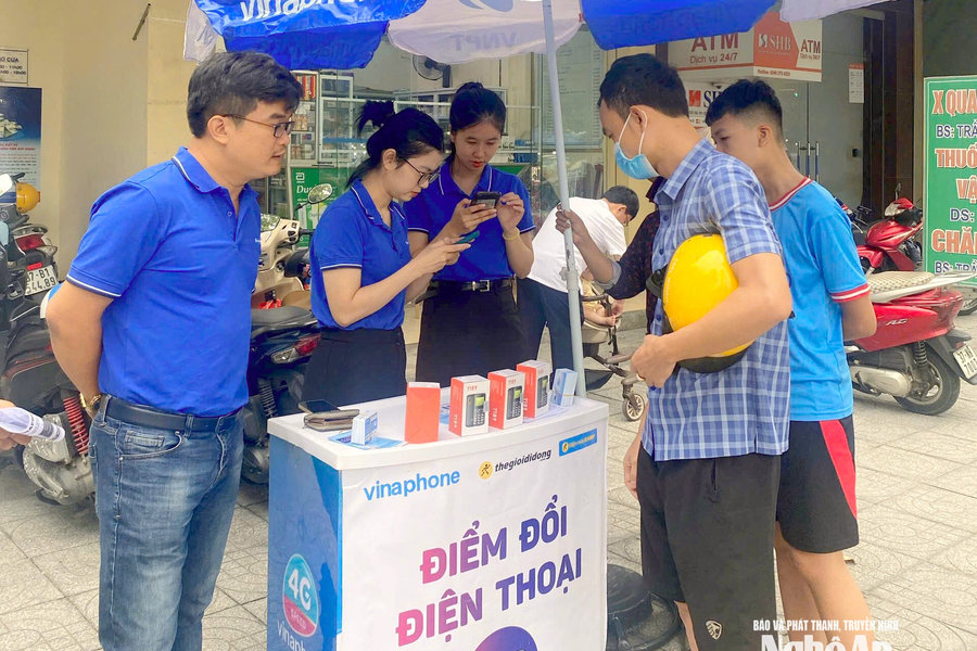 Cận ngày tắt sóng 2G, Nghệ An tăng tốc chuyển đổi SIM, thiết bị