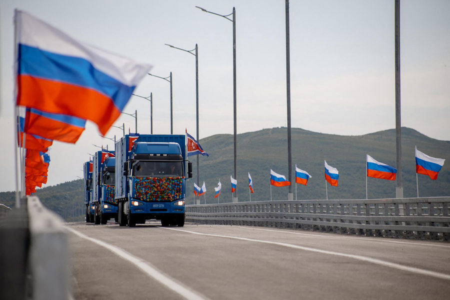 Cầu đường bộ đầu tiên nối Nga - Triều Tiên chính thức thông xe