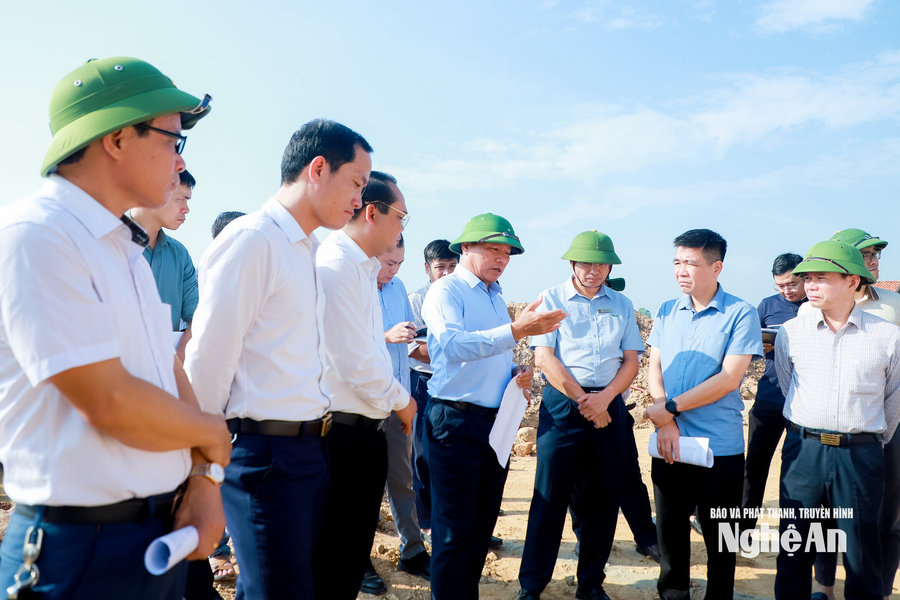 Phó Chủ tịch UBND tỉnh Nghệ An đốc thúc tiến độ 41 khu tái định cư đường sắt tốc độ cao