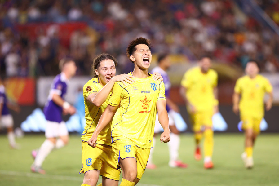 Sông Lam Nghệ An làm gì để giữ phong độ khi V.League trở lại?