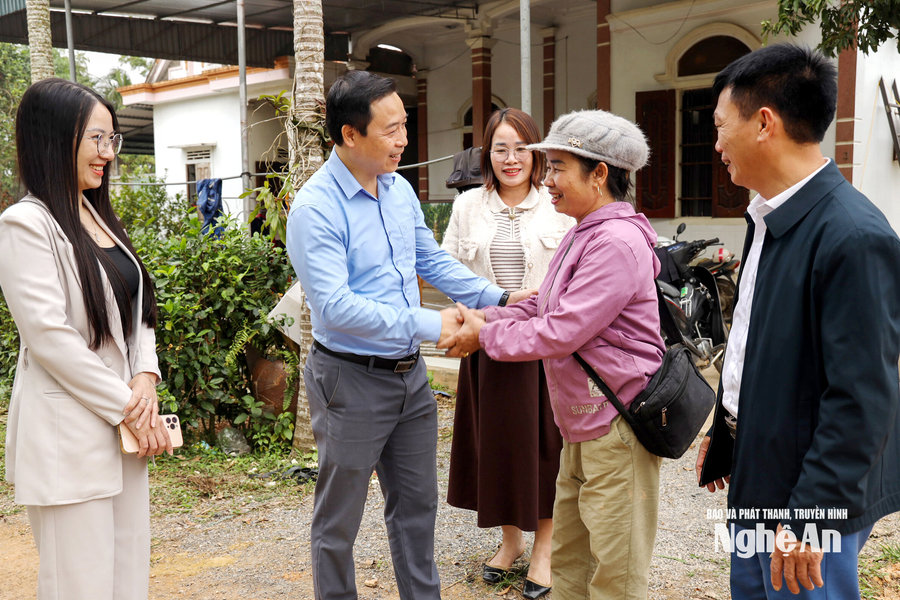 Báo cáo Bộ Chính trị, Ban Bí thư về mô hình tự quản ở thôn, tổ dân phố