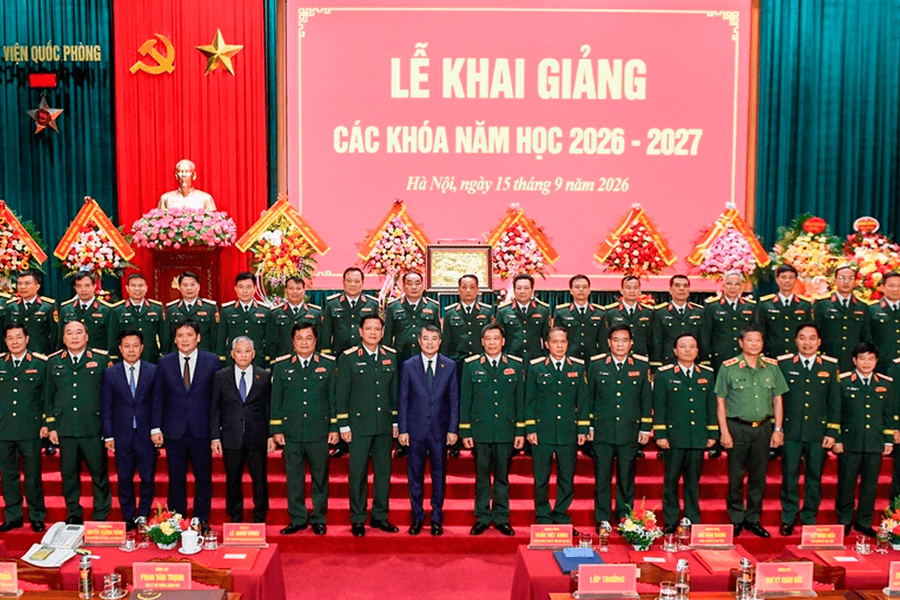 Thủ tướng: Phải chuẩn bị khả năng ứng phó với những tình huống chưa có tiền lệ về quân sự - quốc phòng