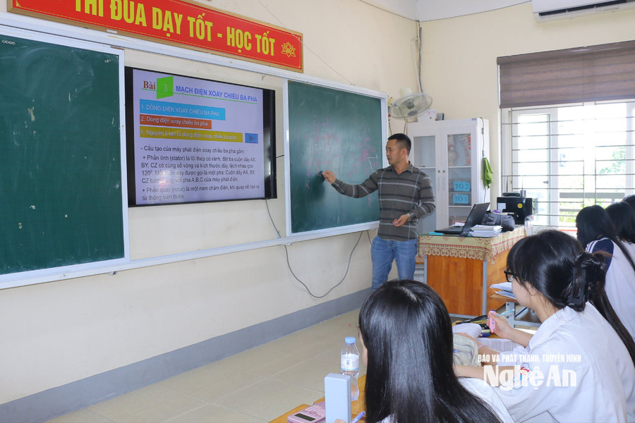 Thay đổi tuyển sinh đại học: Cần lộ trình, tránh xáo trộn