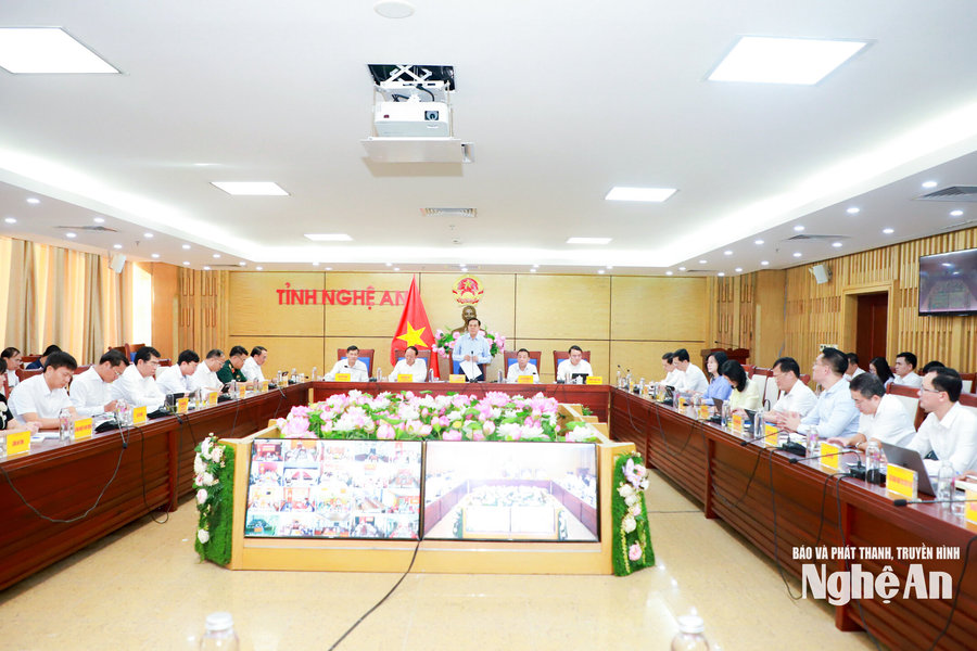 Chủ tịch UBND tỉnh Nghệ An yêu cầu tập trung cao nhất cho mục tiêu tăng trưởng năm 2026