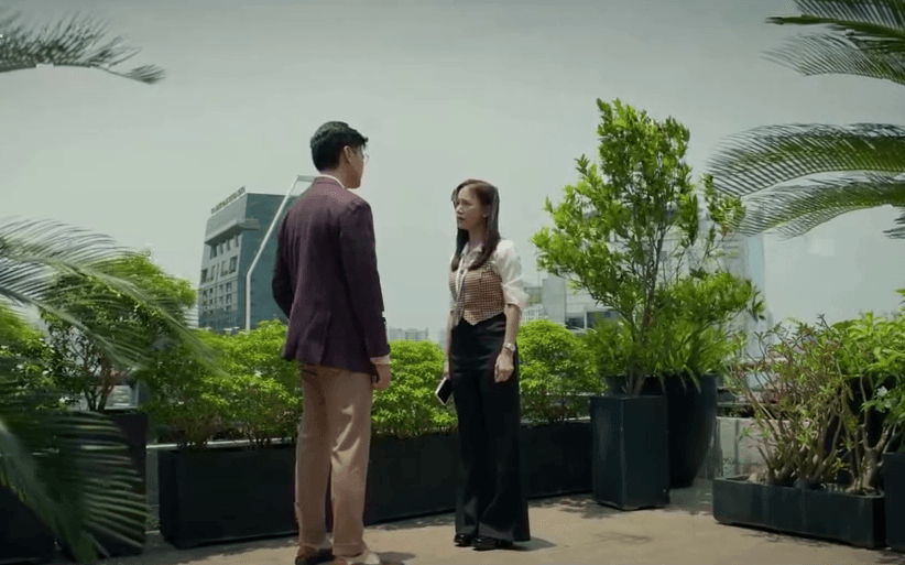 Phim Mùa hè năm ấy tập 22: Phương đối diện nguy cơ mất chức Phó Giám đốc khách sạn vì cấp dưới