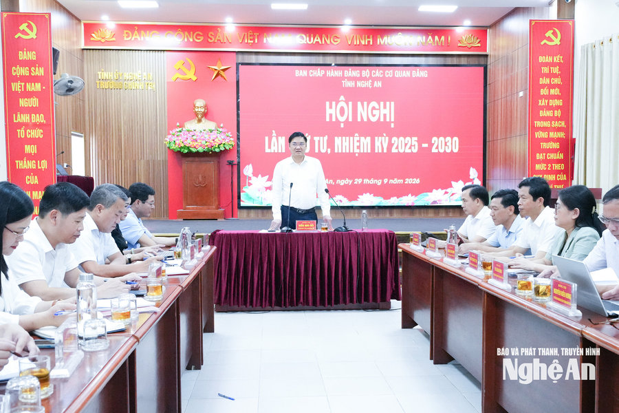 Yêu cầu đánh giá, xếp loại cán bộ theo quý nghiêm túc, thực chất