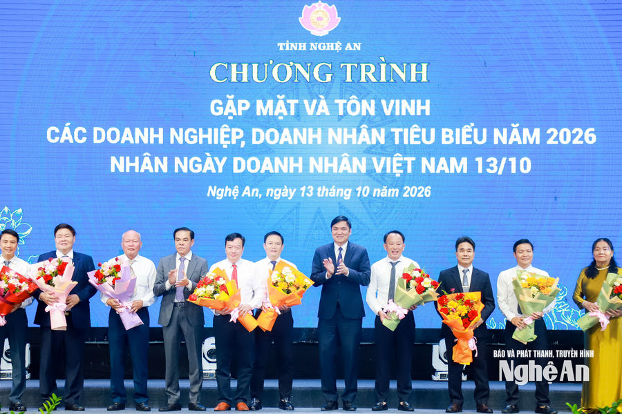 Chủ tịch UBND tỉnh Nghệ An nêu 5 định hướng lớn đồng hành cùng doanh nghiệp