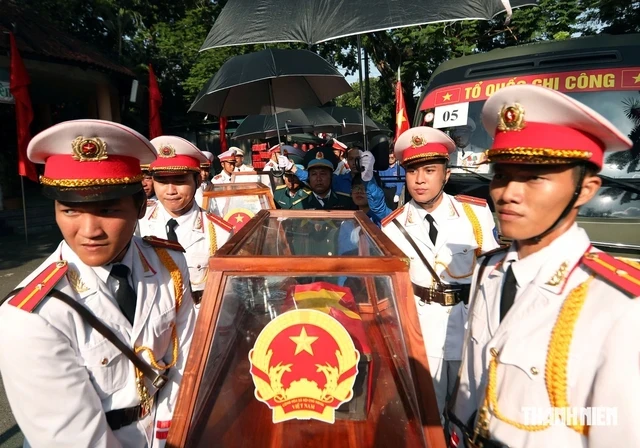 Trực tiếp: Lễ viếng, truy điệu hài cốt liệt sĩ quy tập tại công viên Lê Thị Riêng