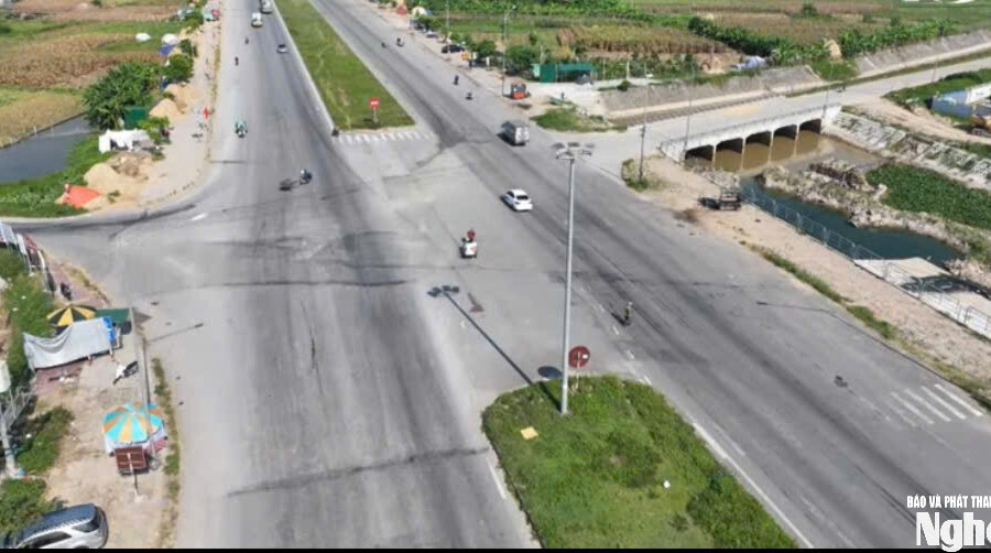 Triển khai các giải pháp bảo đảm an toàn giao thông trên Quốc lộ 7C