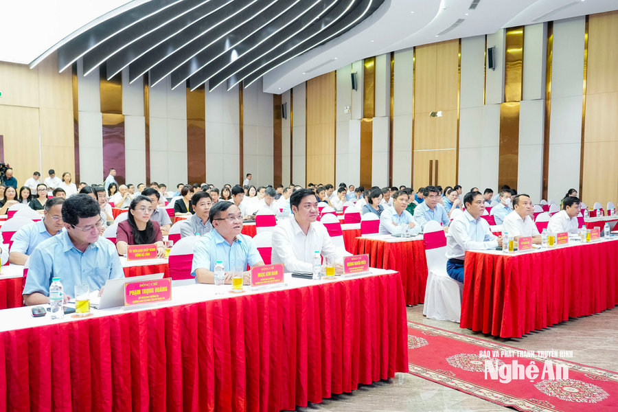 Nghệ An tham gia hội nghị toàn quốc nghiên cứu, quán triệt, triển khai thực hiện Nghị quyết Trung ương 4, khóa XIV