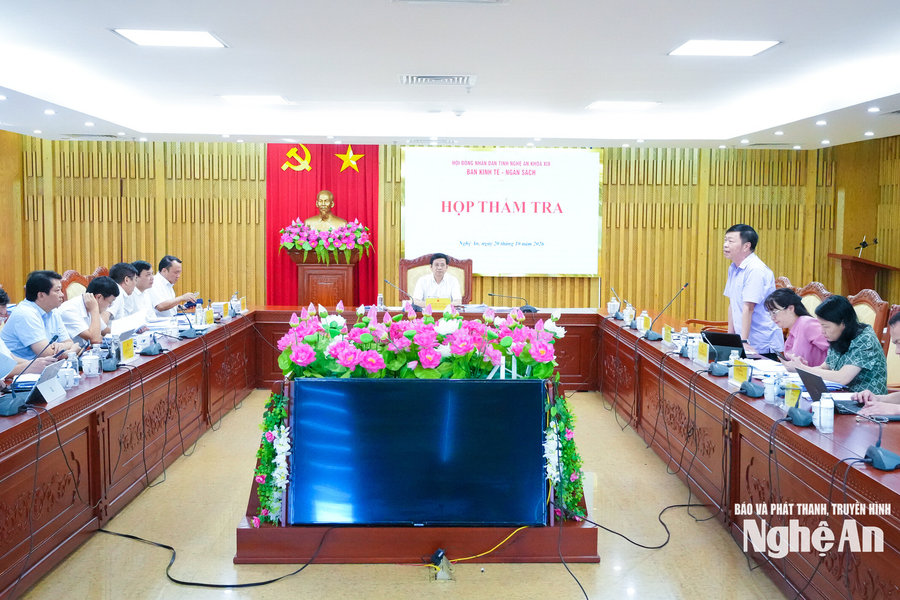 Ban Kinh tế - Ngân sách HĐND tỉnh thẩm tra đề xuất điều chỉnh tốc độ tăng trưởng GRDP của Nghệ An