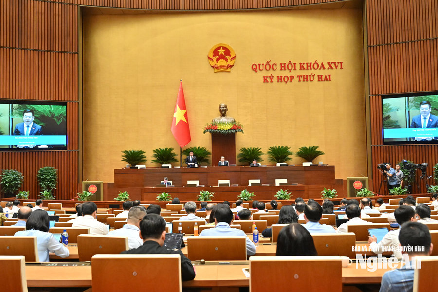 Hôm nay, Quốc hội thảo luận loạt dự án luật về ngân sách, thuế, đấu thầu
