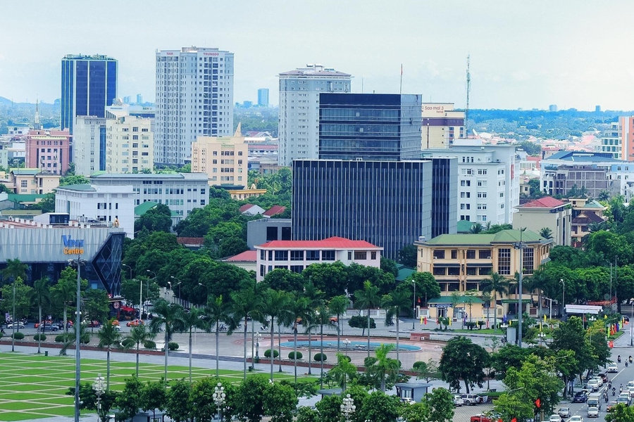 Thời tiết Nghệ An hôm nay 27/10/2026: Mưa dông tăng, Trường Vinh giảm còn 29°C