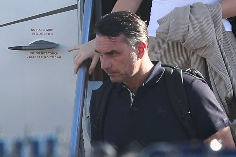 Ông Bolsonaro đến Mỹ, tự nhận là “lãnh đạo thực sự của Brazil”