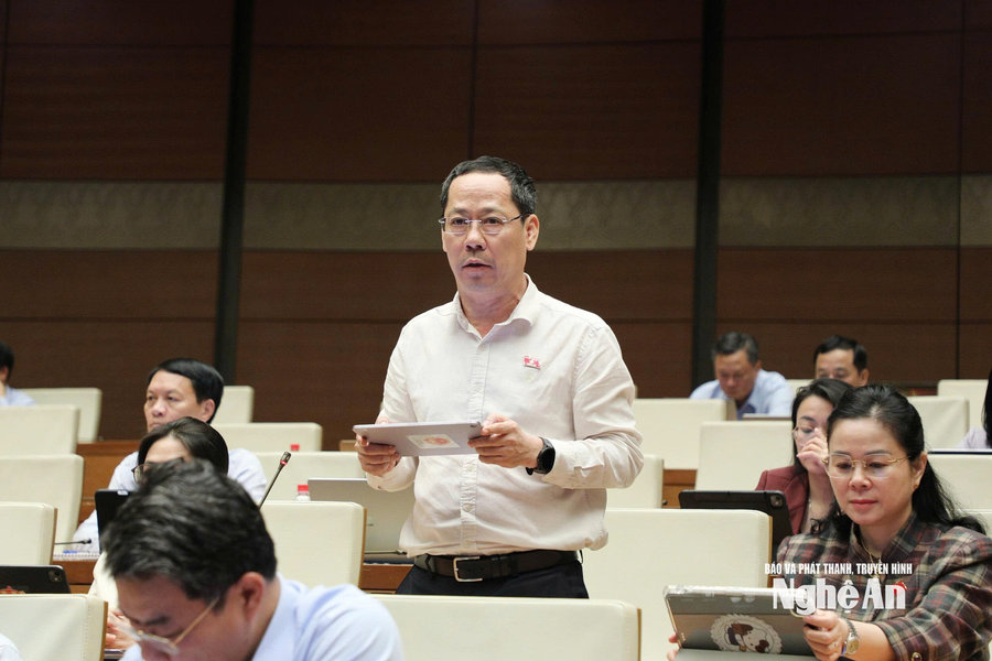 Đại biểu Trần Nhật Minh: Nghiên cứu chính sách hỗ trợ thực hiện dân chủ ở cơ sở địa bàn đặc thù